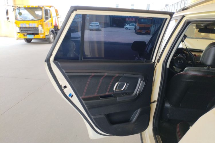 Used Zxauto GX3 2015 1.5L Elite Edition Interior 8