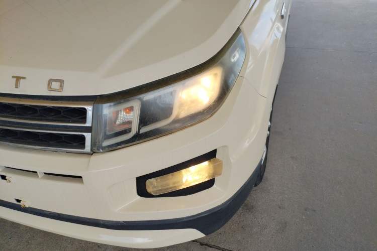 Used Zxauto GX3 2015 1.5L Elite Edition Left Front Headlight