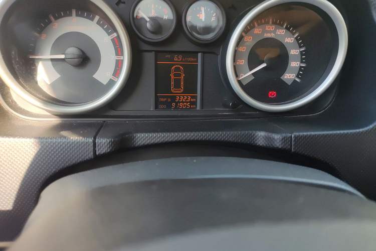 Used Zxauto GX3 2015 1.5L Luxury Edition Odometer Close Up
