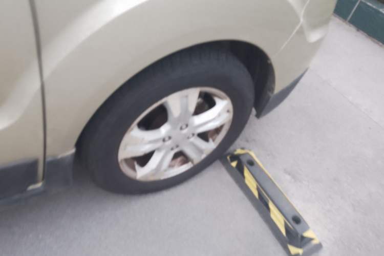 Used Zxauto GX3 2015 1.5L Elite Edition Right Front Wheel Hub