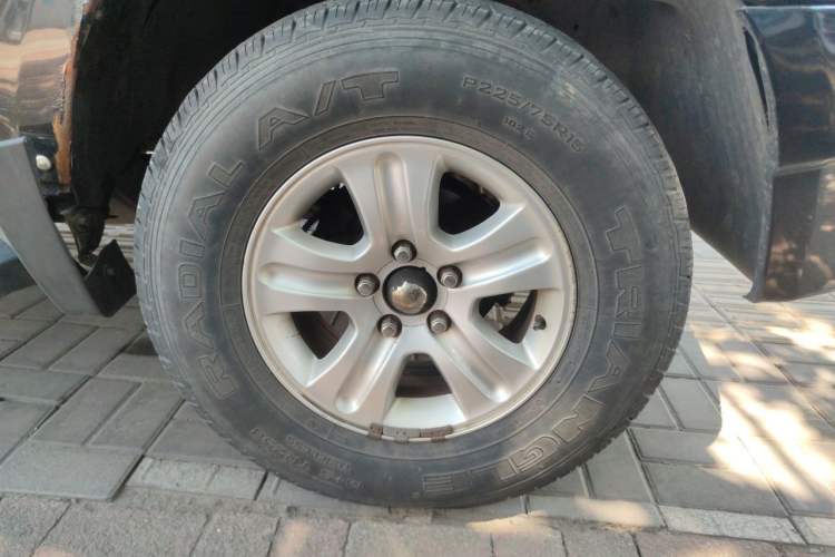 Used Zxauto Little Tiger 2015 2.4T Standard Edition Mid-Size Double Cab 4D25 Right Front Wheel Hub