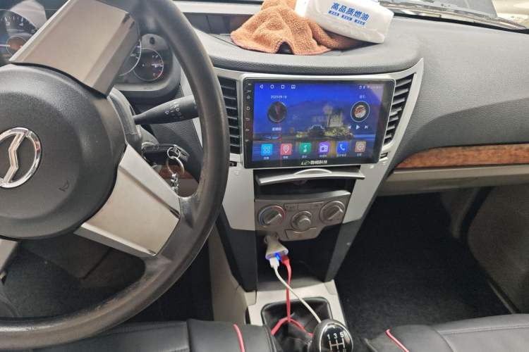 Used Zxauto Little Tiger 2016 2.2L Classic Edition Gasoline Double-Cab V22 Audio And AC Panel