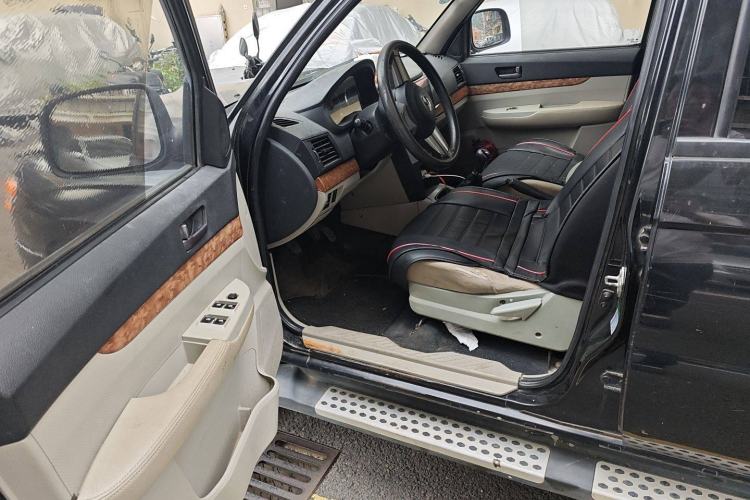 Used Zxauto Little Tiger 2016 2.2L Classic Edition Gasoline Double-Cab V22 Driver Seat