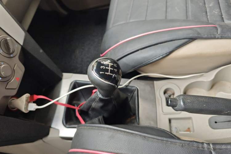Used Zxauto Little Tiger 2016 2.2L Classic Edition Gasoline Double-Cab V22 Gear Lever