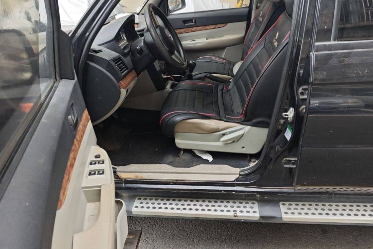 Used Zxauto Little Tiger 2016 2.2L Classic Edition Gasoline Double-Cab V22 Left Front Seat