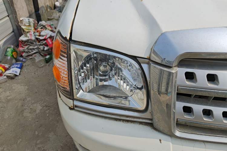 Used Zxauto Little Tiger 2016 2.2L Classic Edition Gasoline Big Double-Cab V22 Right Front Headlight