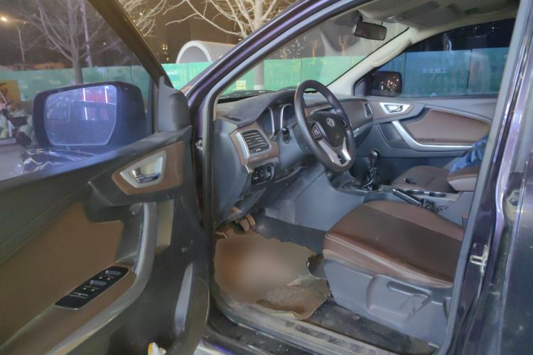 Used Zxauto Terralord 2016 2.5T Two-Wheel Drive Luxury Version JE4D25E Driver Seat