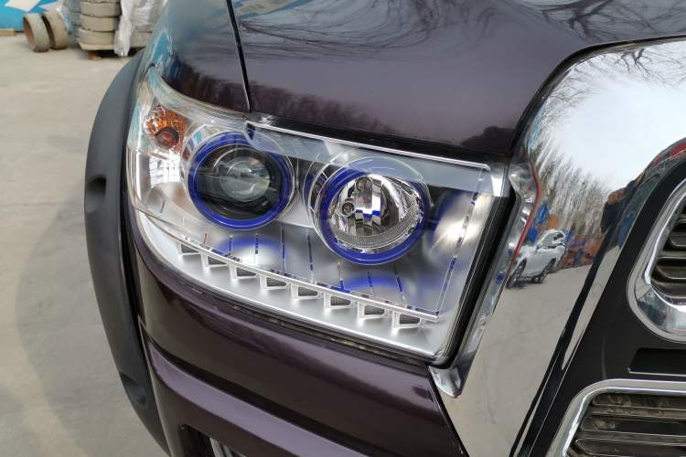 Used Zxauto Terralord 2016 2.5T Four-Wheel Drive Luxury Version JE4D25E Right Front Headlight