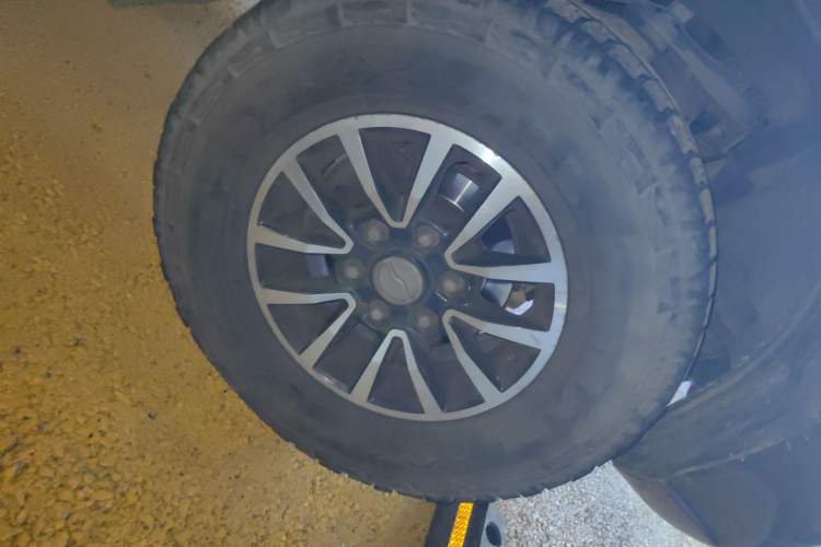Used Zxauto Terralord 2016 2.5T Two-Wheel Drive Luxury Version JE4D25E Right Front Wheel Hub