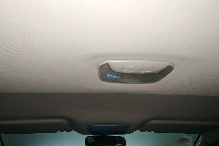 Used Zxauto Terralord 2016 2.5T Two-Wheel Drive Luxury Version JE4D25E Headliner