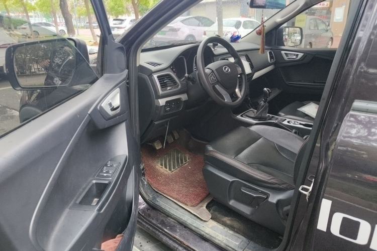 Used Zxauto Terralord 2019 2.5T Commercial Version Diesel Two-Wheel Drive Manual Standard Double-Door Trim Interior 3