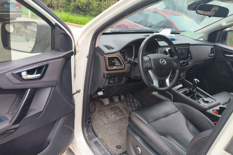 Used Zxauto Terralord 2019 2.4T Passenger Version Gasoline Two-Wheel Drive Manual Ultra-Luxury Trim with Dual Features Driver Seat