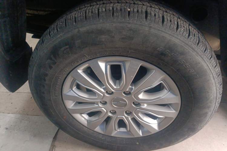 Used Zxauto Terralord 2021 2.5T Passenger Diesel Two-Wheel-Drive Luxury Big Double Right Rear Wheel Hub
