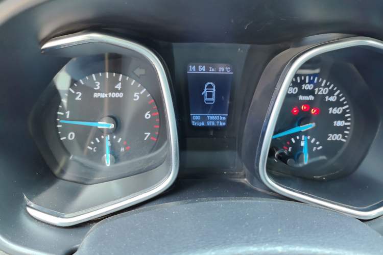 Used Zxauto Terralord 2021 2.4T Cargo & Passenger Version Gasoline 4WD Luxury Trim Standard Double Cab – 4K22D4T Odometer Close Up